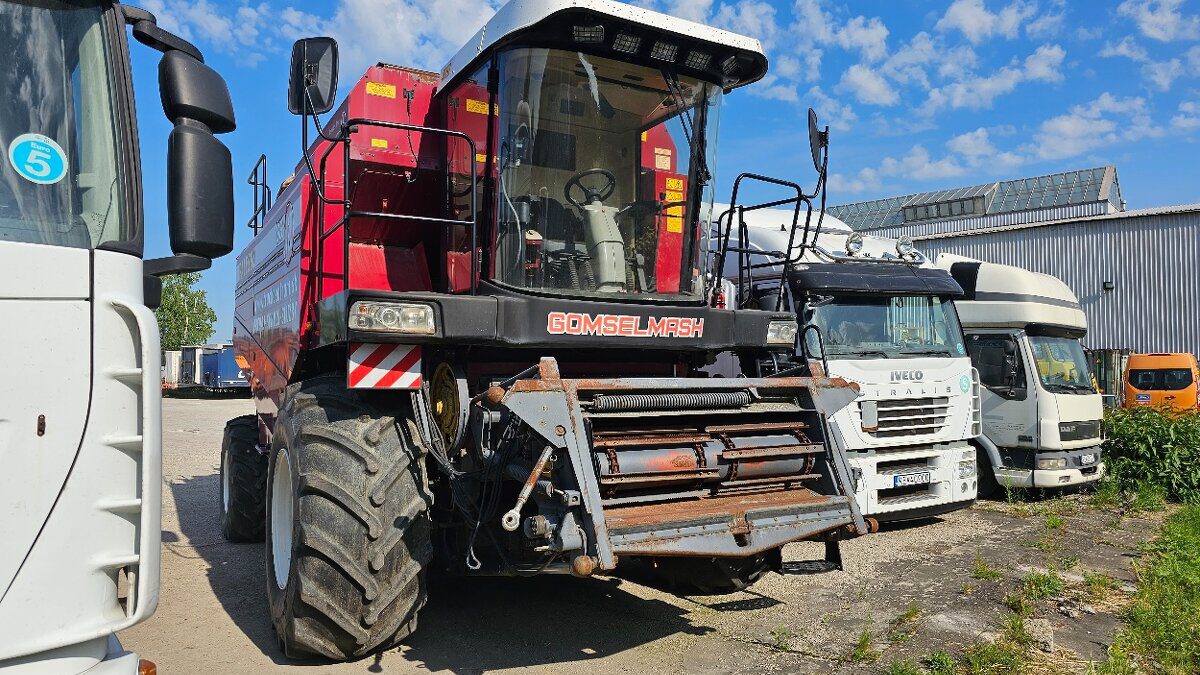 Kombajn GOMSELMAŠ PALESSE GS12 2015