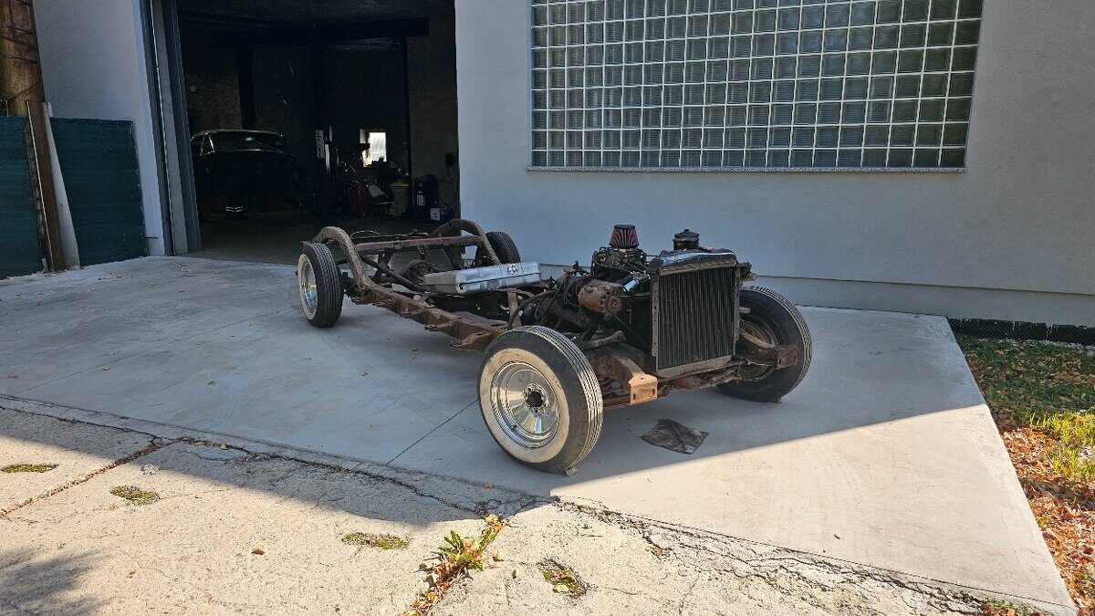 Cadillac Coupe Deville 1956