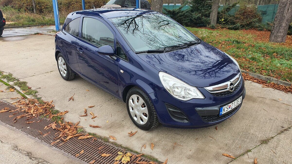 Opel Corsa 1.4 benzín