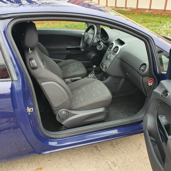 Opel Corsa 1.4 benzín