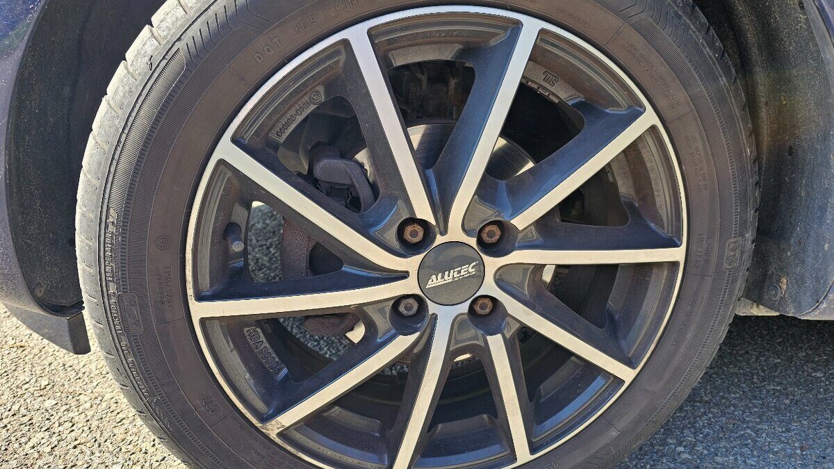 Opel Corsa 1.4 benzín