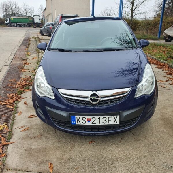 Opel Corsa 1.4 benzín