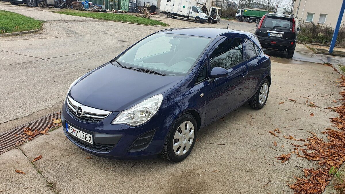 Opel Corsa 1.4 benzín